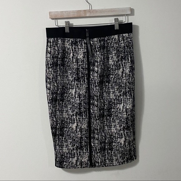 Vince Camuto Black & White Pencil Skirt | Small - Picture 2 of 7